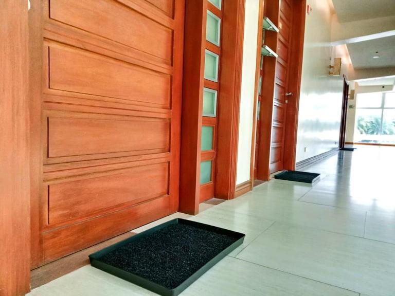 Trace Suites By Sms Hospitality Los Banos  Esterno foto