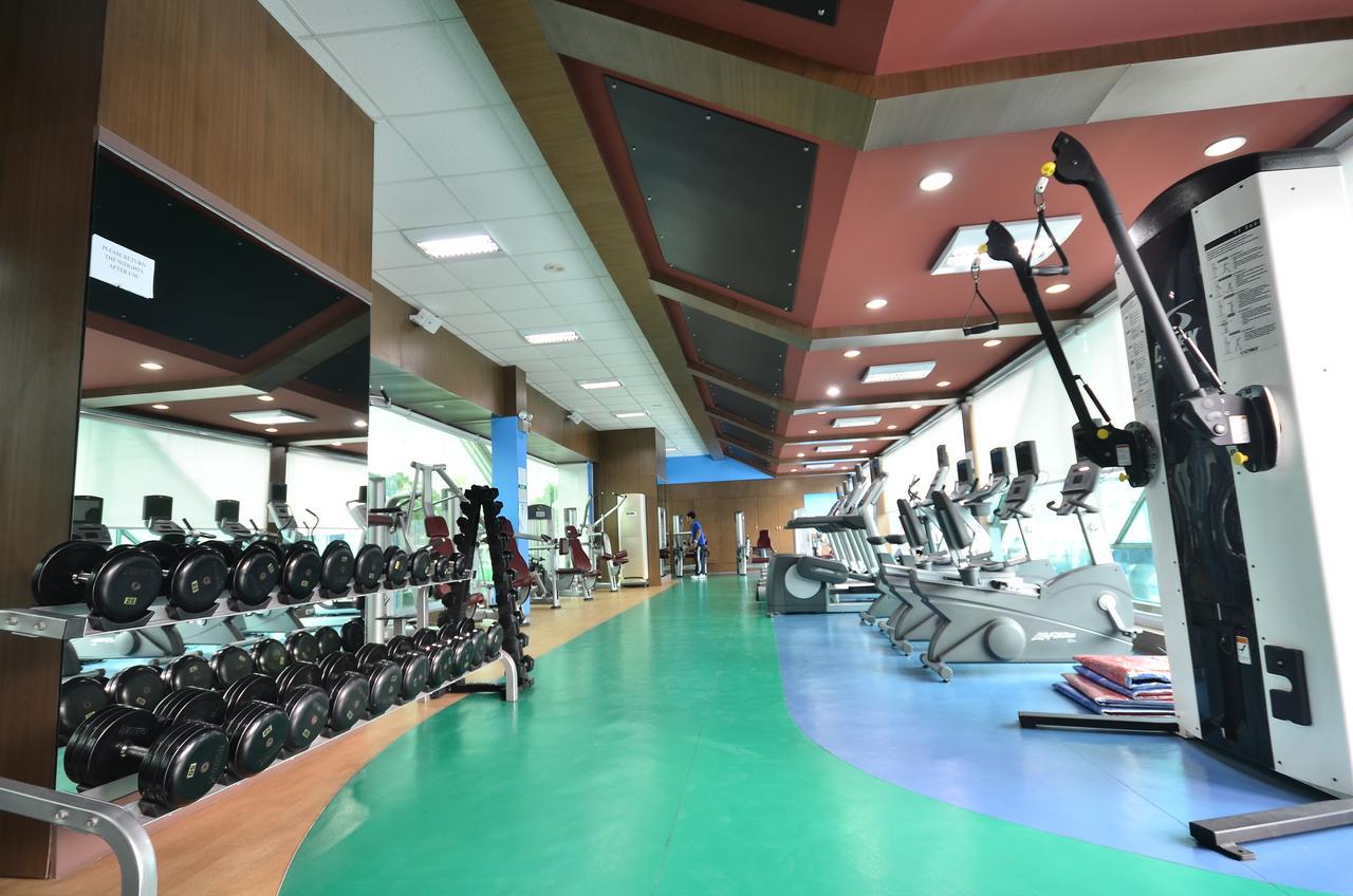 Trace Suites By Sms Hospitality Los Banos  Esterno foto